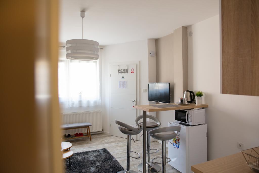 Apartment Impression Осиек Екстериор снимка